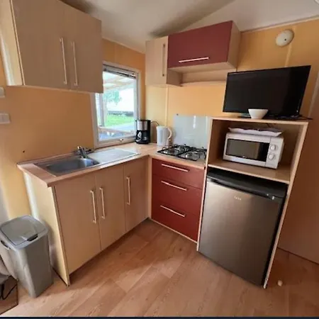 Holiday home Mobil Proche De La
